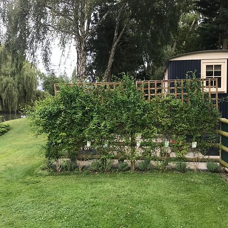 Monkspool B&B Church End Екстериор снимка