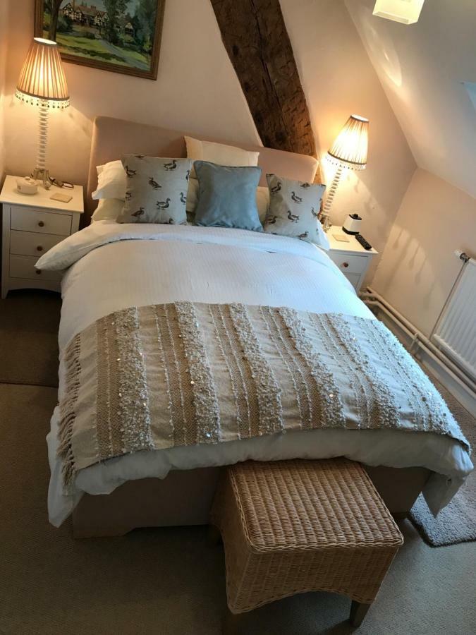Monkspool B&B Church End Екстериор снимка